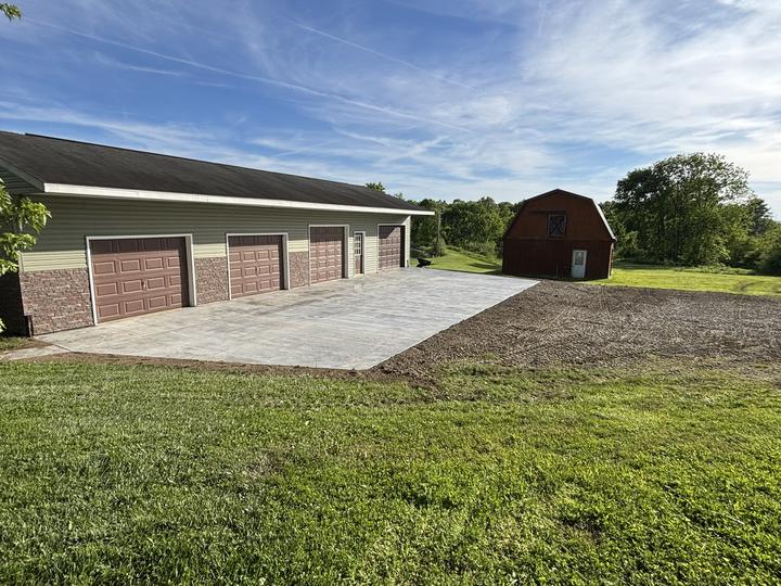 Large garage slab and apron